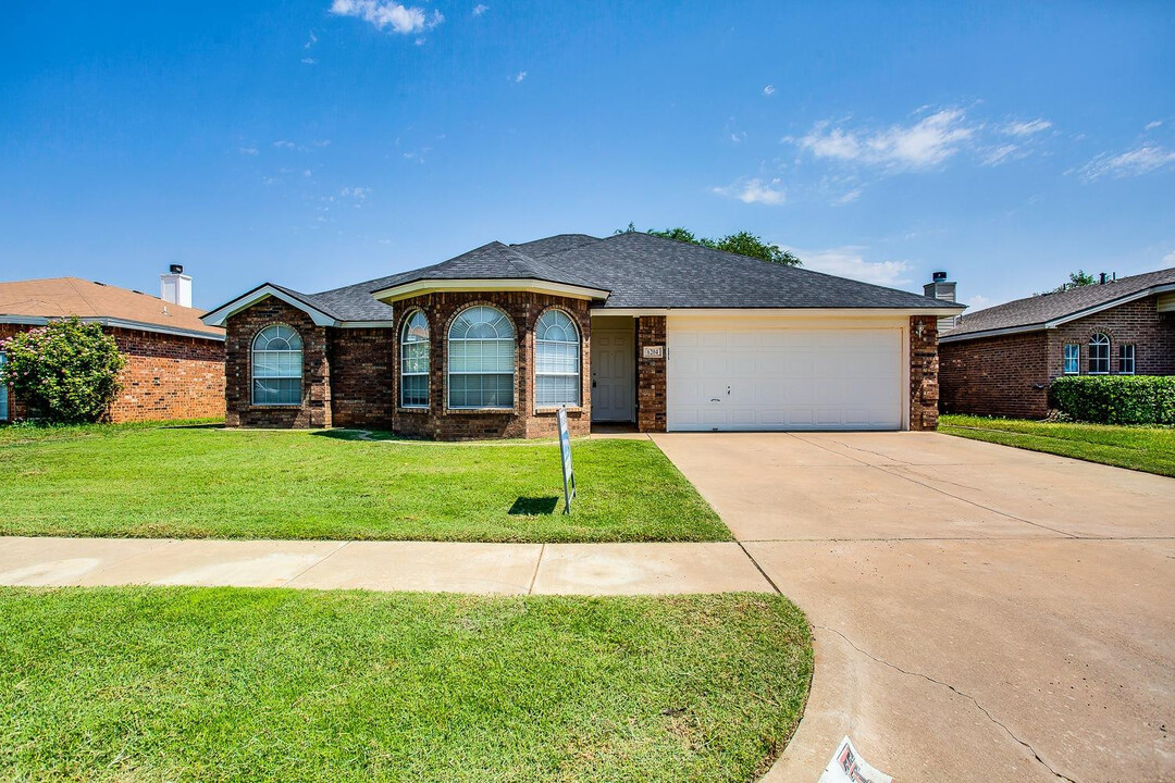 6204 17th St in Lubbock, TX - Building Photo