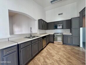 403 Wisconsin Ct in Socorro, TX - Building Photo - Building Photo