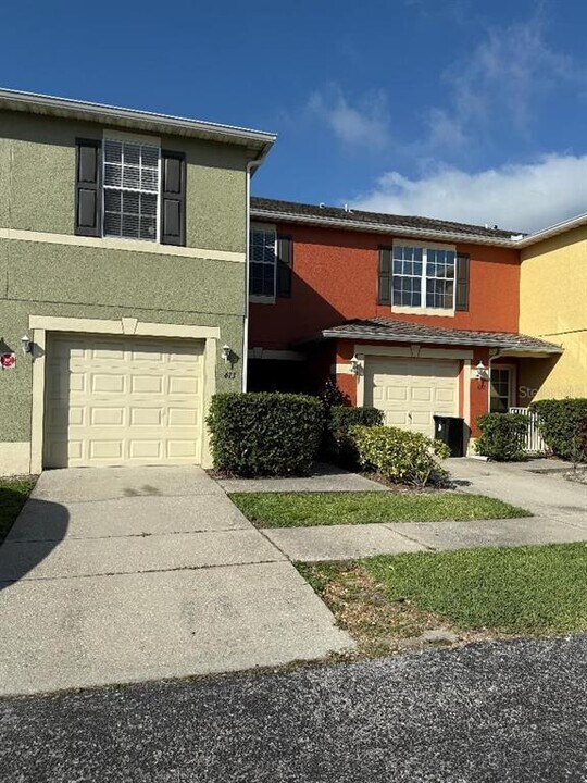 673 Cresting Oak Cir in Orlando, FL - Building Photo
