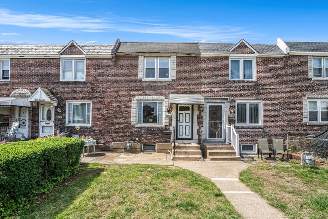 1062 Stratford Rd