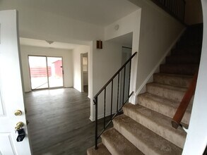 601 Lake Edward Dr in Virginia Beach, VA - Building Photo - Building Photo