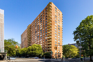 372 Central Park W Apartments