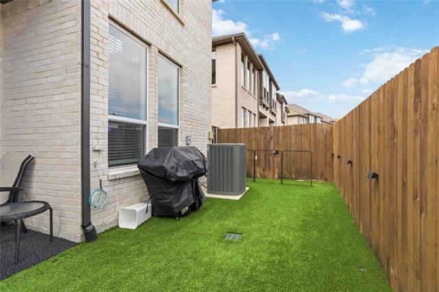 1128 Queensdown Wy in Forney, TX - Building Photo - Building Photo