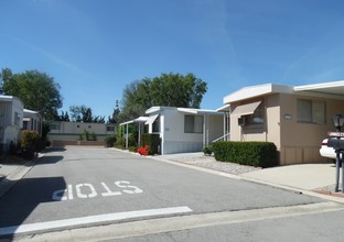 2193 Los Feliz Dr in Thousand Oaks, CA - Building Photo - Building Photo