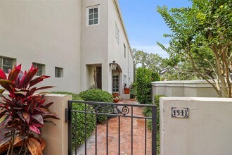 4941 Bayshore Blvd in Tampa, FL - Building Photo - Building Photo