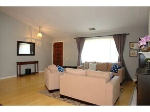 5265 Rooster Dr in San Jose, CA - Building Photo - Building Photo