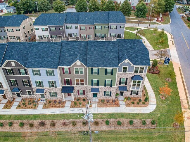 3 Itasca Dr in Greenville, SC - Building Photo - Building Photo