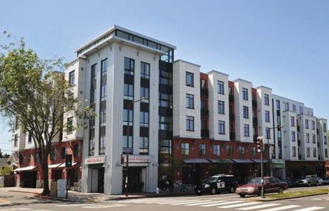 Acton Courtyard in Berkeley, CA - Building Photo - Building Photo