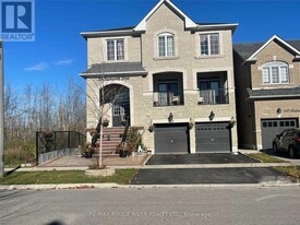 138 Rushworth Dr in Ajax, ON - Building Photo