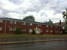 11411 Wyoming St Apartamentos