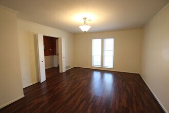 1601 Hubbard Dr in Tyler, TX - Building Photo - Building Photo