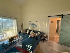 836 Bluewater Way in Port Hueneme, CA - Building Photo - Building Photo