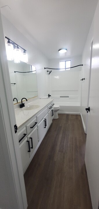 7953 Lime Ave in Fontana, CA - Building Photo