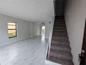 2456 NW 52nd Ave in Lauderhill, FL - Building Photo - Building Photo