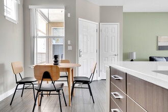 1265 Lakeside Dr in Sunnyvale, CA - Building Photo - Building Photo