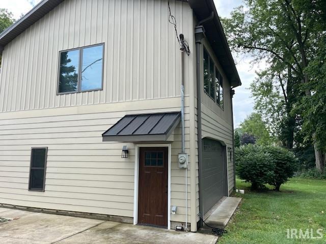property at 6688 Outer Gray St