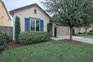 4188 Chessa Ln in Clovis, CA - Building Photo