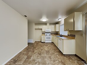 831 Spoonbill Ln in Suisun City, CA - Building Photo - Building Photo