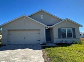 1913 NW 24th Pl in Cape Coral, FL - Building Photo