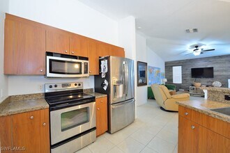 3975 27th Ave NE in Naples, FL - Building Photo - Building Photo