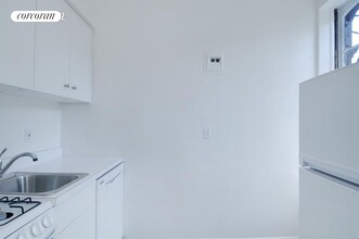 259 W 12th St in New York, NY - Building Photo - Building Photo