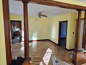 74 Pike St, Unit 74 Pike St. Apt 1 in Biddeford, ME - Building Photo - Building Photo