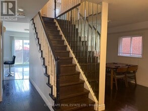 5357 Floral Hill Crescent in Mississauga, ON - Building Photo - Building Photo