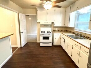 5905 Hugo Dr in Corpus Christi, TX - Building Photo - Building Photo