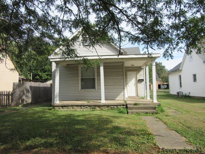 1630 1st Ave in Terre Haute, IN - Building Photo