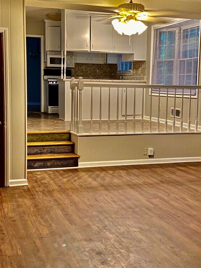 1105 Sturdivant Dr in Cary, NC - Building Photo - Building Photo