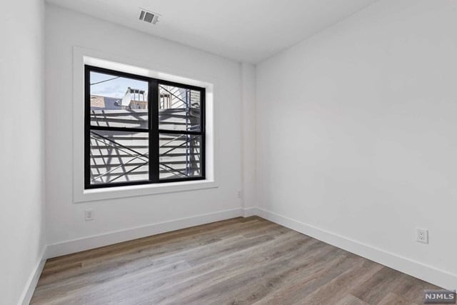 property at 189 Dayton Ave