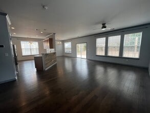 242 Medford Dr in Summerville, SC - Building Photo - Building Photo
