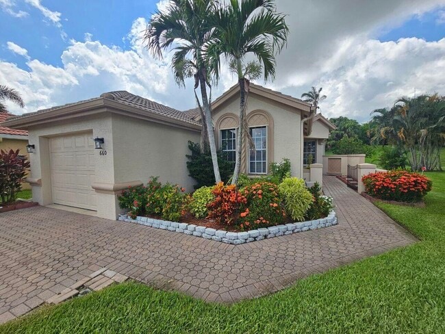 property at 660 SW Treasure Cove