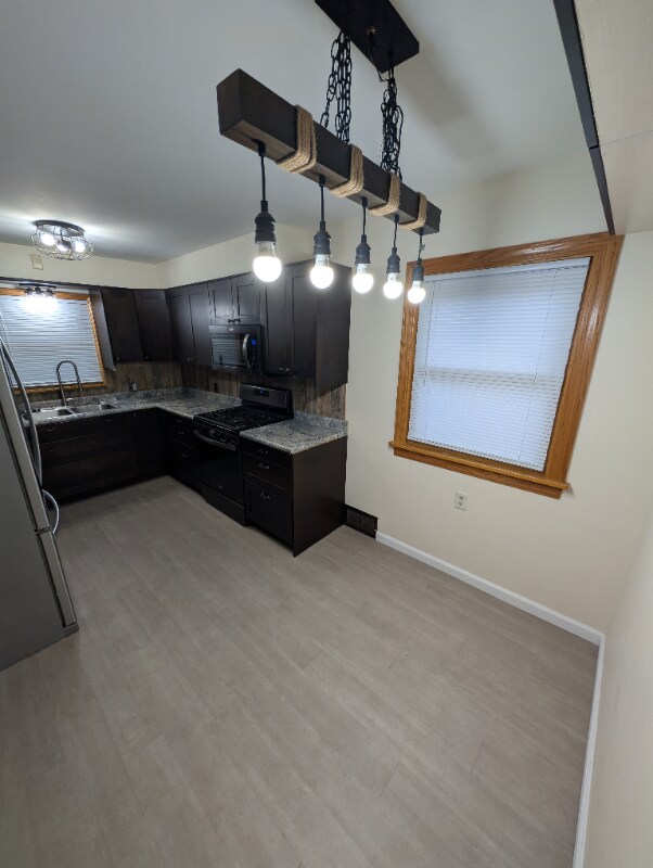 1805 Ohm Ave in Eau Claire, WI - Building Photo - Building Photo