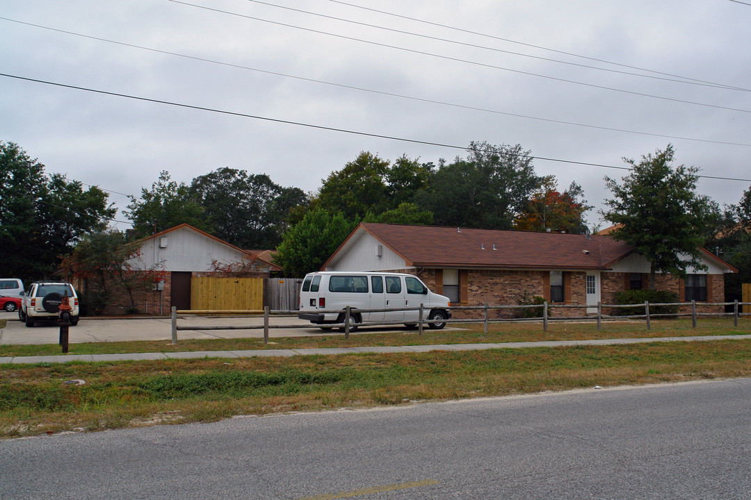 434 Bear Rd in Fort Walton Beach, FL - Building Photo