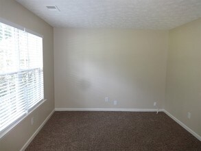 111 Crestbend Ln in Powder Springs, GA - Building Photo - Building Photo