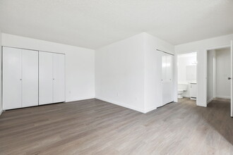 Fraser Prospect in New Westminster, BC - Building Photo - Building Photo