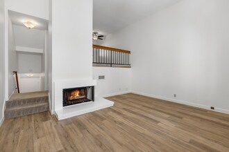 7962 Mission Vista Dr in San Diego, CA - Building Photo - Building Photo