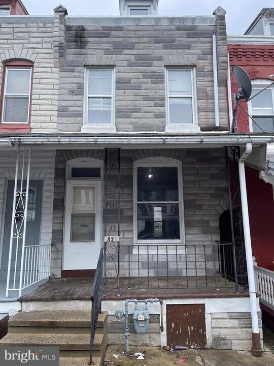 321 S 17th St in Reading, PA - Building Photo