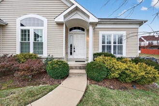 1609 Valley Hill Ct in O'Fallon, MO - Building Photo - Building Photo