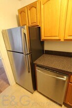 183-11 Hillside Ave. in Queens, NY - Building Photo - Building Photo