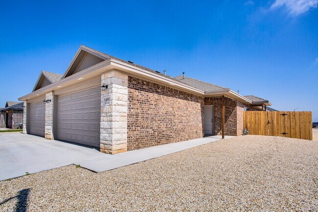 1405 16th St in Shallowater, TX - Building Photo - Building Photo