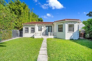 4575 Post Ave in Miami Beach, FL - Building Photo