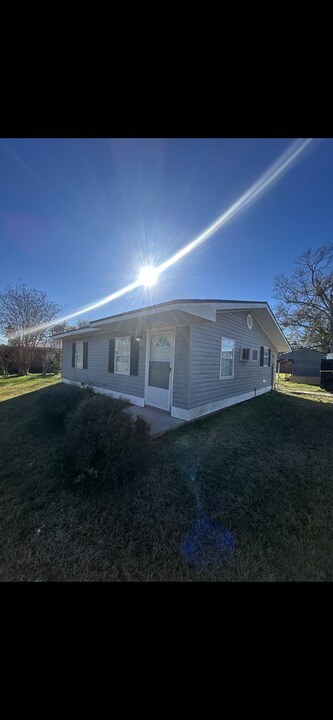 191 Fruge Rd in Moss Bluff, LA - Building Photo