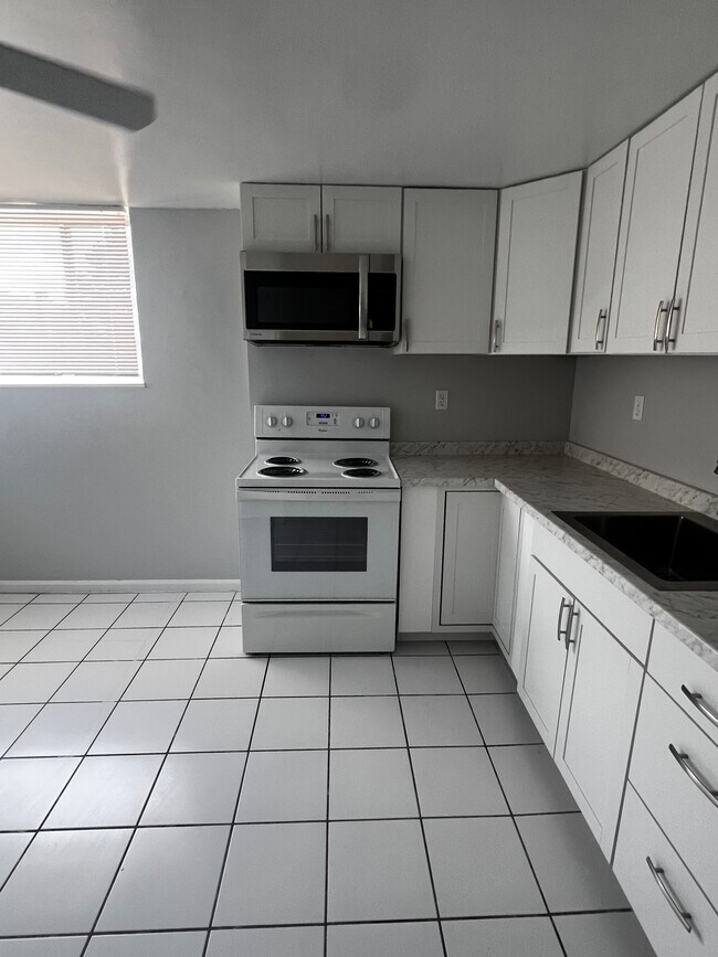 557 E 6th Ave in Salt Lake City, UT - Building Photo - Building Photo