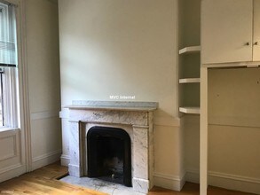 92 Charles St-Unit -Apt 11 in Boston, MA - Building Photo - Building Photo