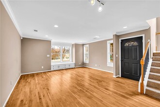 2262 Oak Glenn Cir in Duluth, GA - Building Photo - Building Photo