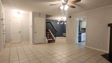 5626 Preston Oaks Rd in Dallas, TX - Building Photo - Building Photo