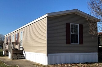 2132 Pacific Dr in Clarksville, IN - Building Photo - Building Photo