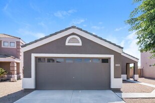 15108 N El Frio Ct in El Mirage, AZ - Building Photo